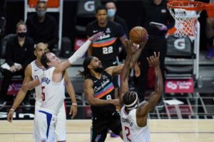 Spurs ekipa šventė pergalę