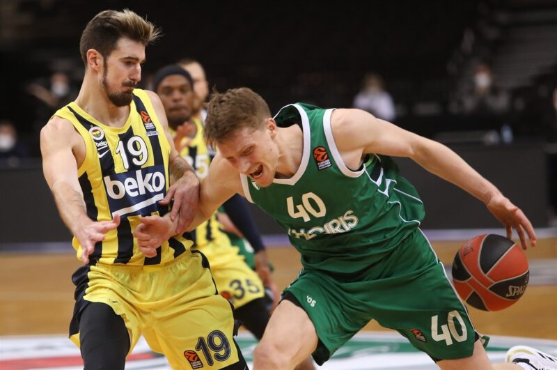 „Žalgiris" vėl kausis su „Fenerbahce"
