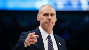 Carlisle'as tapo nauju Indianos strategu