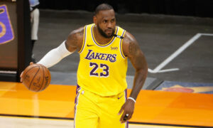 Lebronos Jamesas įstojo į sporto milijardierių klubą