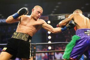 E.Stanionis kovos prieš buvusį WBA čempioną