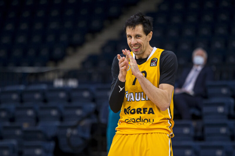 Lukauskis saulės miestą iškeičia į baltąją rožę