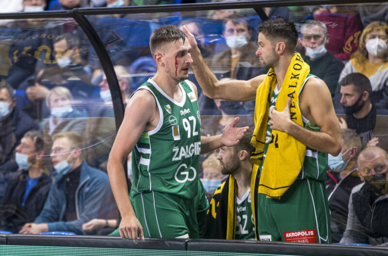 "Žalgiris" tik po sunkios kovos įveikė lygos debiutantus