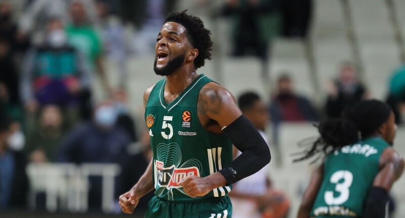 Darylas Maconas žaidė kaip dievas