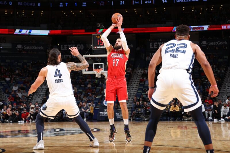 "Pelicans" su J.Valančiūnu priešakyje nutraukė varginančią nesėkmių seriją